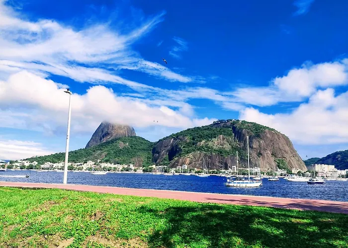 Casinha com cinema aos pés do pão de açúcar Apartamento Rio de Janeiro
